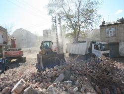 Palandöken Caddesi'nde dönüşüm trafiği